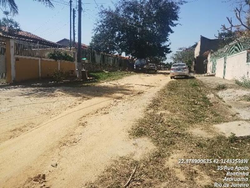 Casa em Araruama/RJ com 2 quartos e 55,72m² de área