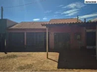 Casa com 3 quartos e área comercial em Dourados