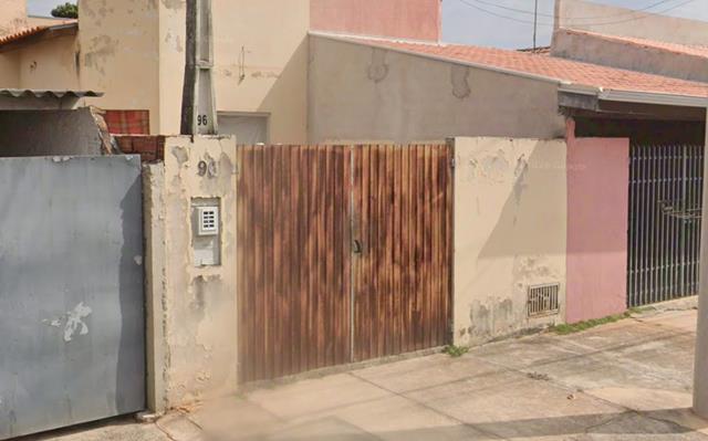 Casa com 2 quartos, 1 banheiro e 61,82m², ocupada