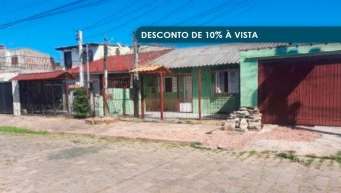 Casa 111m² com terreno de 150m² - Ocupada