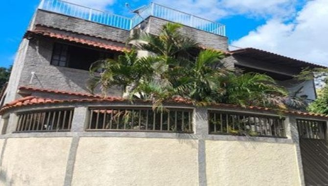 Apartamento 140m² com 77% de desconto na 2ª praça