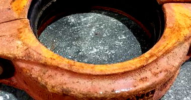 Abraçadeiras para Tubos com Borracha de Vedação