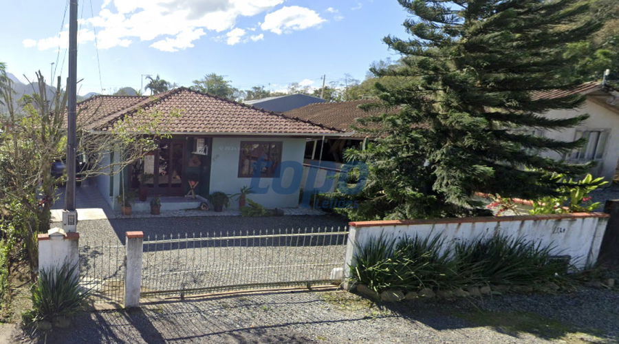 Direitos hereditários - 33,3% sobre a fração de 50% - Casa em Garuva/SC