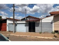 Casa no Centro com 124,65m² e 69,45m² construídos