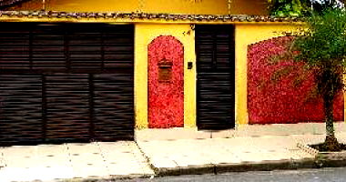 Casa com 3 quartos, 2 banheiros, 214.65m²