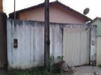 Casa em Campos Belos com 2 Quartos e 1 Vaga