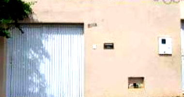 Casa aconchegante com 3 quartos e 2 banheiros, 57m² construída, ocupada