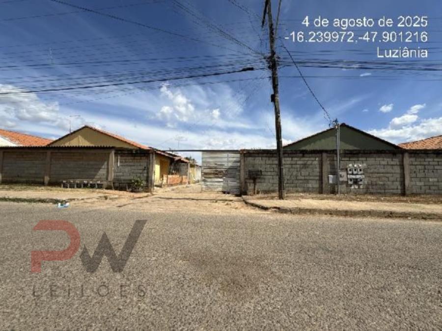 Casa em Condomínio com 2 Quartos em Luziânia/GO