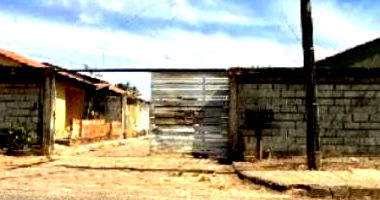 Casa em Condomínio com 2 Quartos em Luziânia/GO