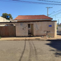 Terreno com casa 193m² em Pirapozinho - 66,66% do lote 22