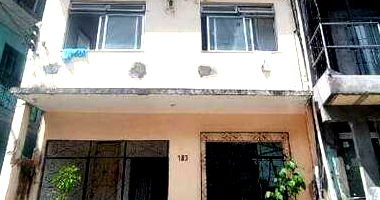 Casa padrão ocupada com 2 quartos, 1 banheiro e 71m² terreno