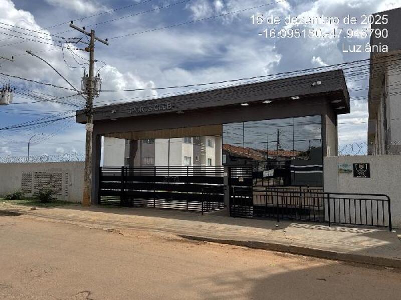 Apartamento com 2 quartos em Cidade Ocidental/GO