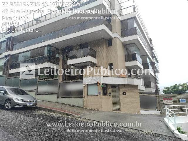 Apartamento 4 quartos, 3 banheiros, 3 vagas, 240m² privativos