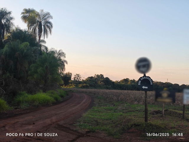 Imóvel rural com 56 hectares com benfeitorias e casa sede