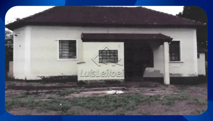 Casa com Terreno Amplo em Santa Cruz do Rio Pardo/SP
