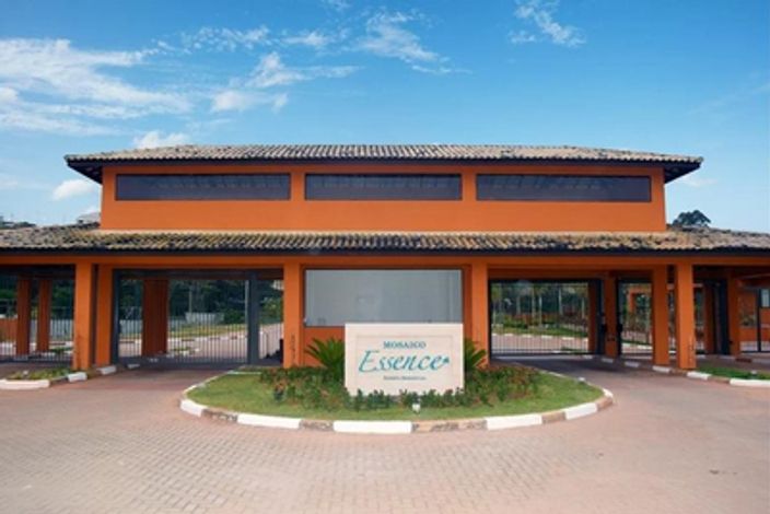 Terreno residencial 280m² com matrícula e área regularizada