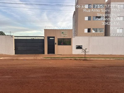 Apartamento com 2 Quartos e Vaga em Uberlândia