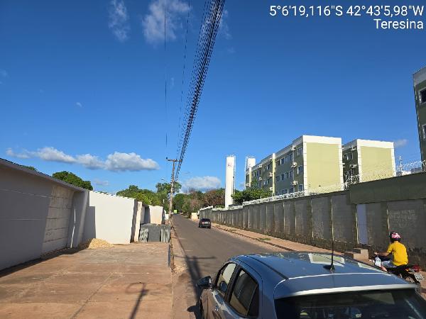 Apartamento com 2 quartos, 74,81 m², 1 vaga de garagem