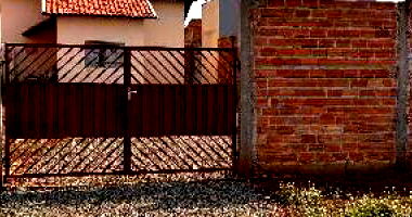 Casa em Pradópolis com 38,18 m² e terreno de 250 m²