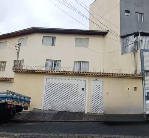 Casa 3 quartos, 1 banheiro, 1 vaga, 135m² construídos
