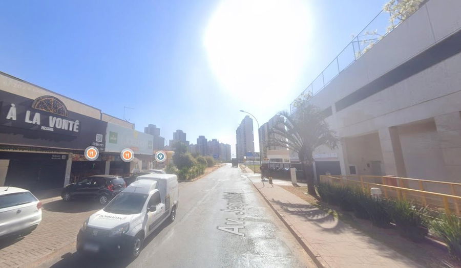 02 Lojas Alugadas em Águas Claras - Renda Mensal de R$ 8.000,00