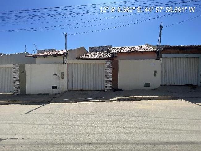 Terreno amplo sem área privativa, sem quartos, banheiros ou vagas