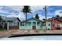 Casa em leilão com 360m² de terreno e 126m² construída