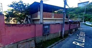 Apartamento com 2 quartos, suíte, 2 banheiros e vaga de garagem, ocupado