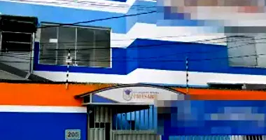 Prédio Comercial com 588m² em Leilão