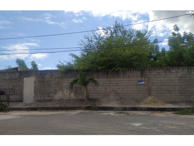 Terreno com 580m², muro frontal