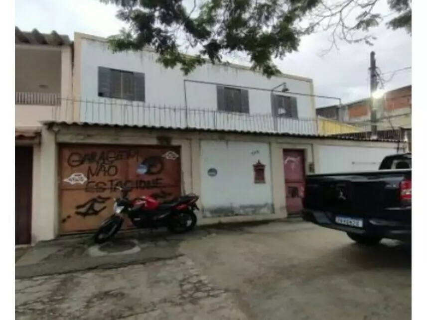 Casa em Leilão com 3 Quartos e 2 Banheiros em Rio de Janeiro