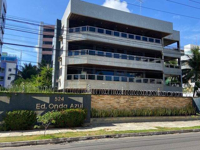 Prédio com 3 apartamentos, 2 suítes por apto, área 499m²