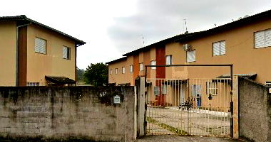 Casa com 66,360m² em Condomínio - Residencial Galo Branco