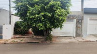 Casa com 3 quartos, 250m² de terreno, ocupada