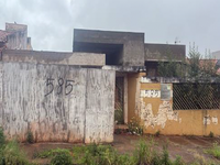 Casa com 3 quartos, 111,70m² construídos, ocupada