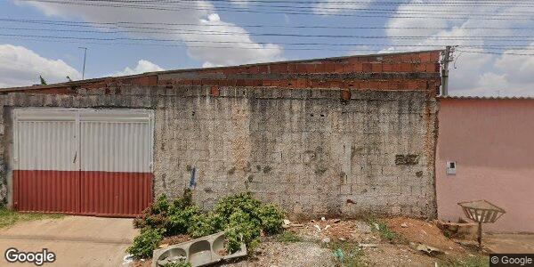 Apartamento espaçoso com 3 quartos e varanda