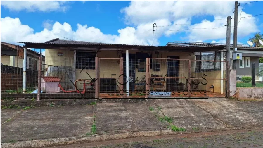 1/3 de imóvel com casa de 30m² em terreno de 300m²