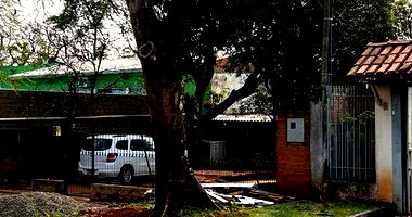 Casa com 3 quartos, 1 banheiro, 326,99m² construída, ocupada