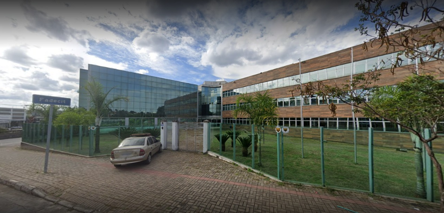 Prédio Comercial com 3 Andares, Auditório e 4.902m² em Belo Horizonte