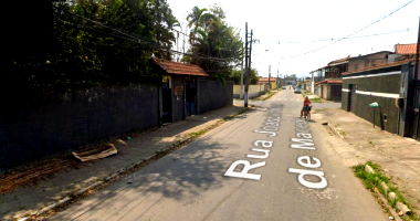 Casa em Resende com 4 Quartos e 2 Banheiros