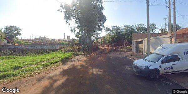 Direitos sobre Terreno de 360m² com Prédio Residencial em Ourinhos/SP
