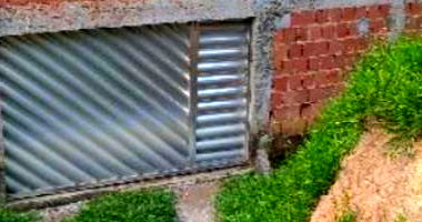 Casa com 33m² em Nova Iguaçu - RJ