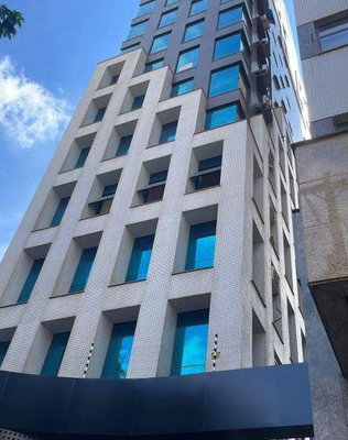 Sala comercial com 1 banheiro e 1 vaga de garagem