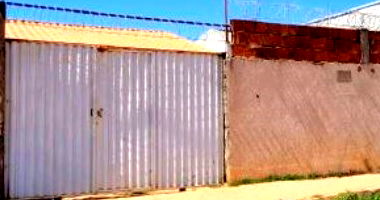 Casa residencial com 2 quartos, ocupada, em Águas Lindas de Goiás