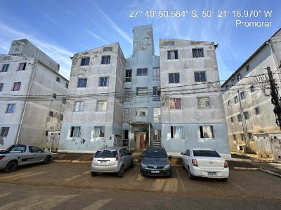 Apartamento 2 Quartos com Vaga em Lages