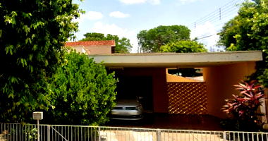 Casa em Martinópolis com 203m² de área construída e 450m² de terreno