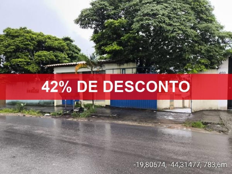 Casa com 2 quartos em Esmeraldas/MG
