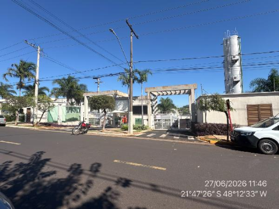 Apartamento 2 Quartos com Vaga em Araraquara