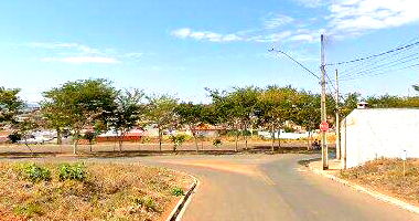 Casa aconchegante 2 quartos com 56,7m² construída e 220m² terreno