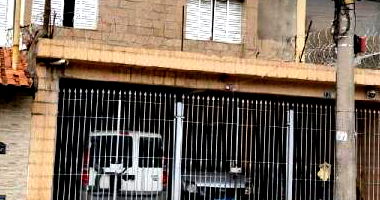 Casa em Guarulhos com 5 quartos e 276m² de área total